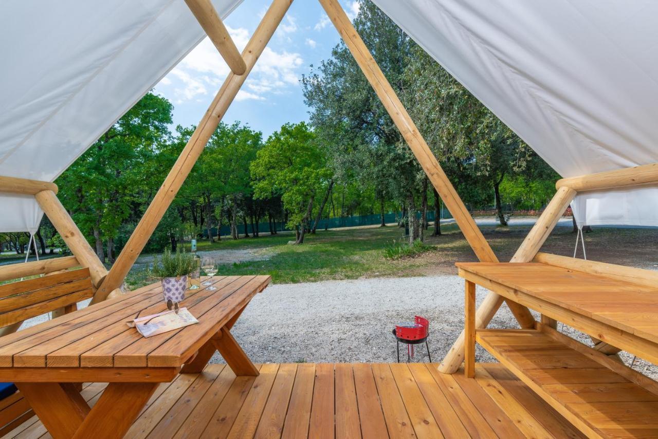Eco Glamping- Fkk Nudist Camping Solaris 波雷奇 外观 照片