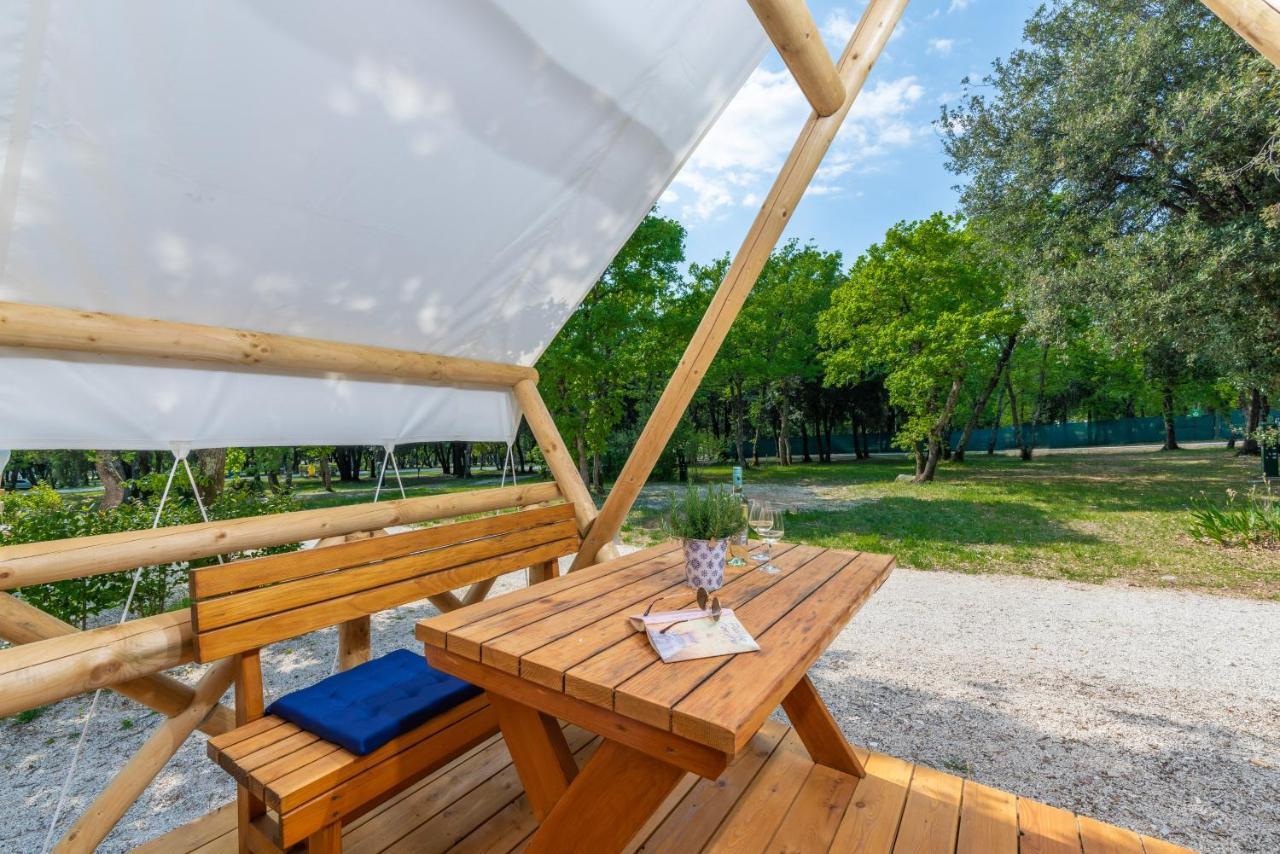 Eco Glamping- Fkk Nudist Camping Solaris 波雷奇 外观 照片