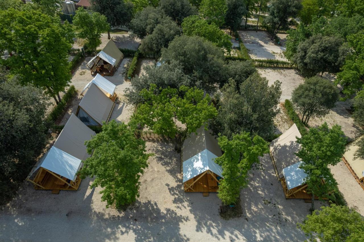 Eco Glamping- Fkk Nudist Camping Solaris 波雷奇 外观 照片