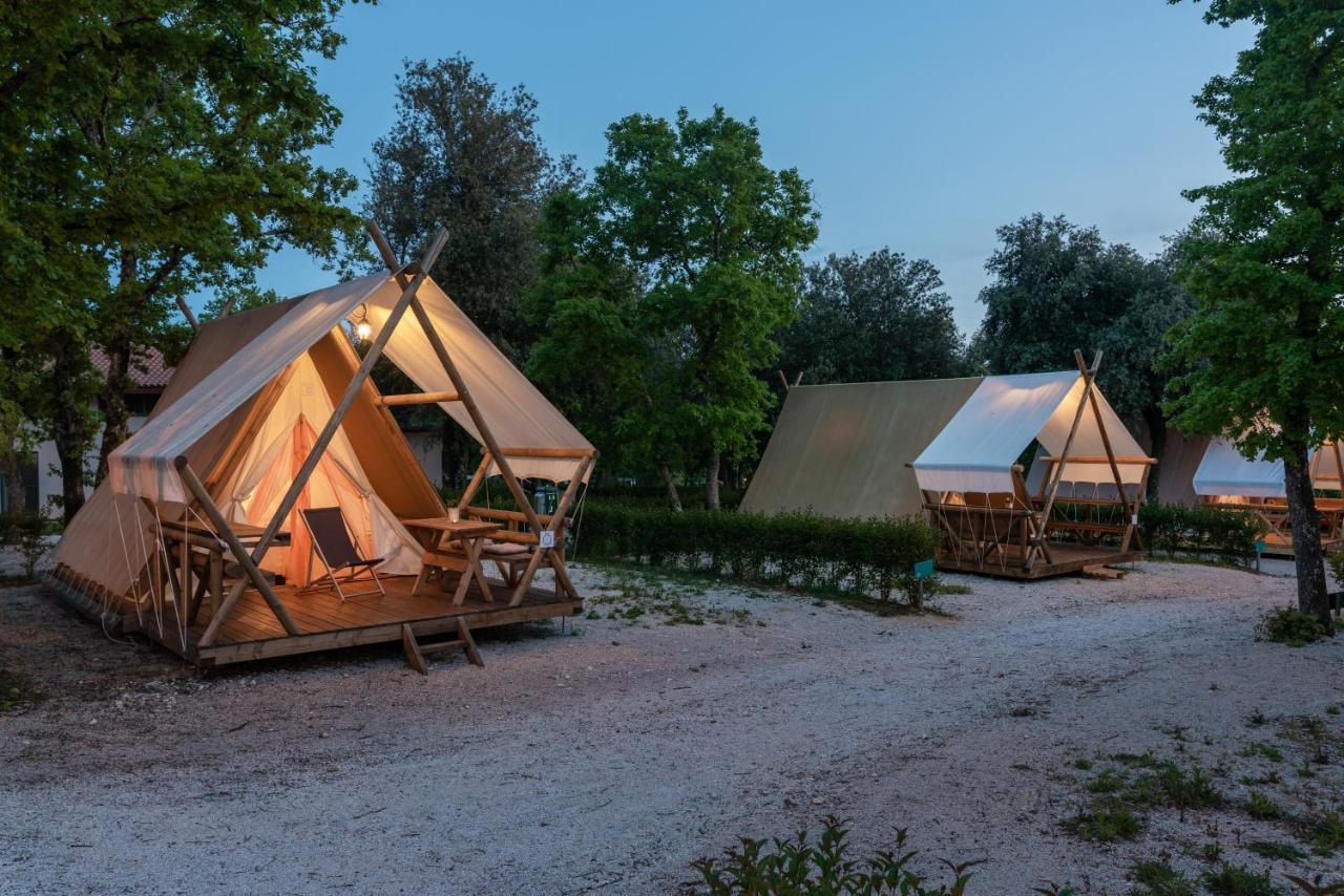 Eco Glamping- Fkk Nudist Camping Solaris 波雷奇 外观 照片