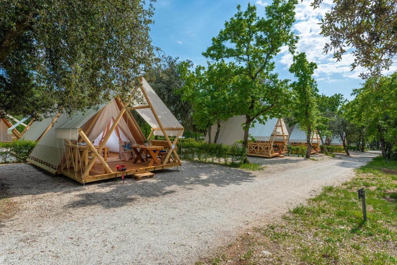 Eco Glamping- Fkk Nudist Camping Solaris 波雷奇 外观 照片